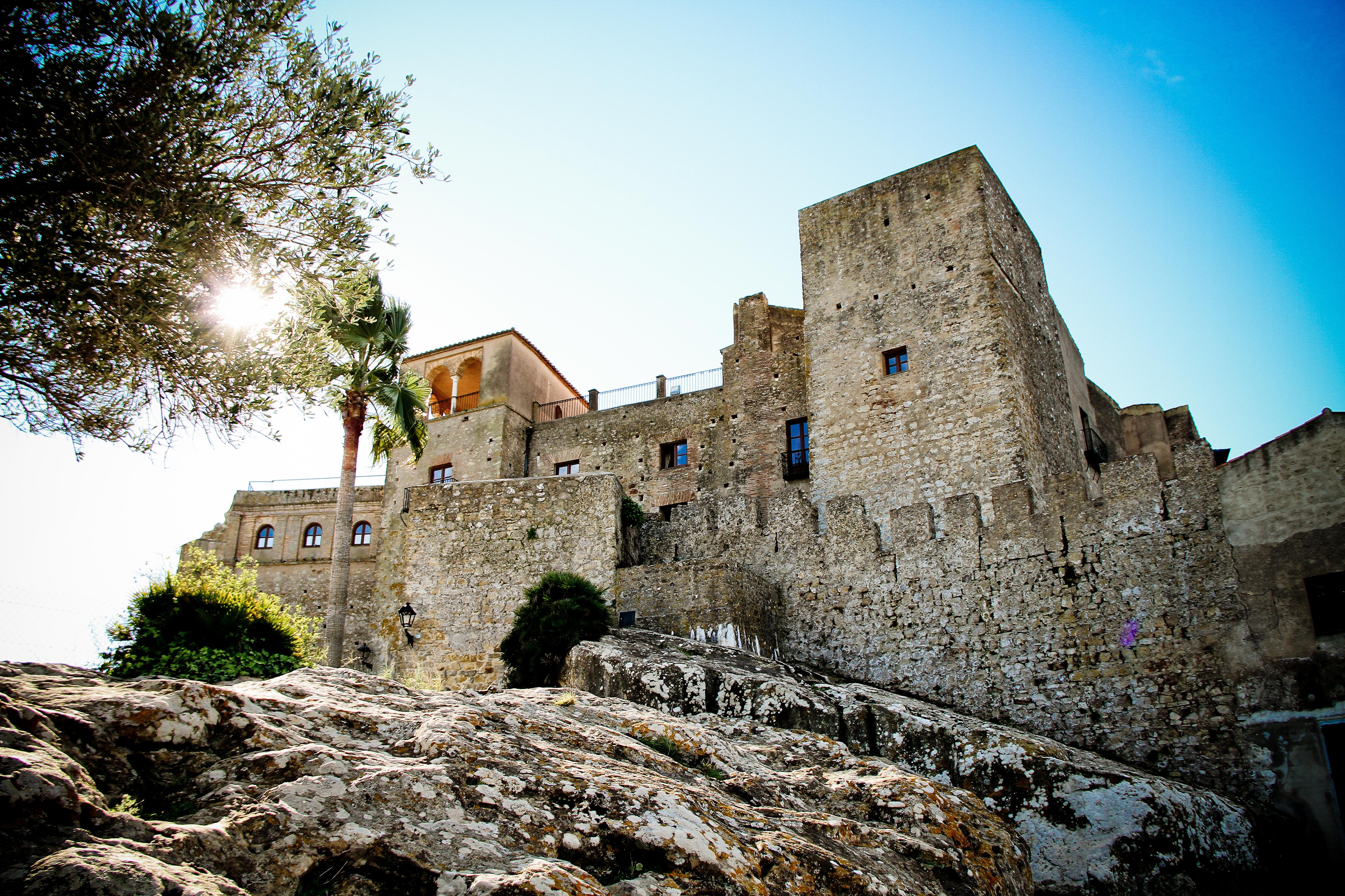 Tugasa Castillo De Castellar *