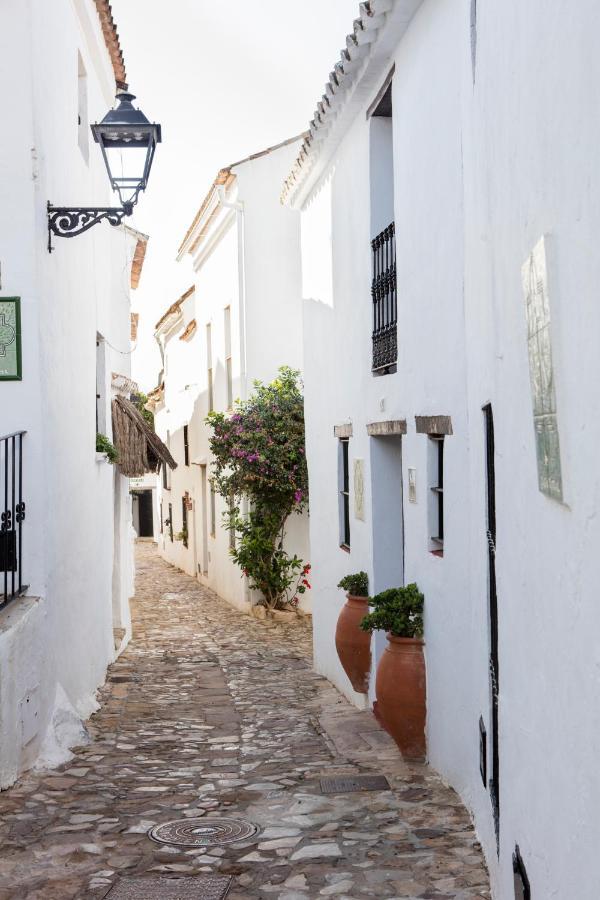 Tugasa Castillo De Castellar *